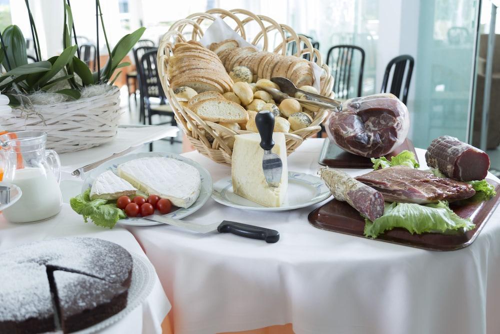Hotel Mocambo Milano Marittima Eksteriør billede