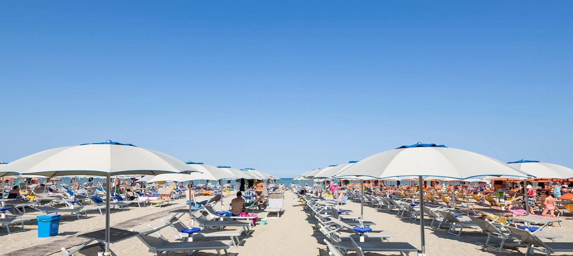 Hotel Mocambo Milano Marittima Eksteriør billede